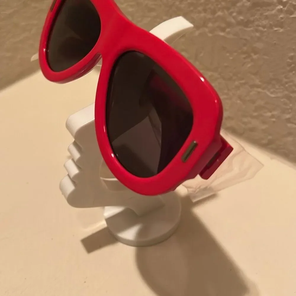 Ferragamo Wide Aviator Sunglasses Bright Red Full Rim Plastic Frame SF2029SE NEW